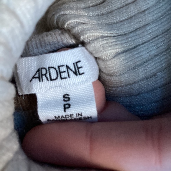 striped shortsleeve turtle neck - Picture 2 of 2